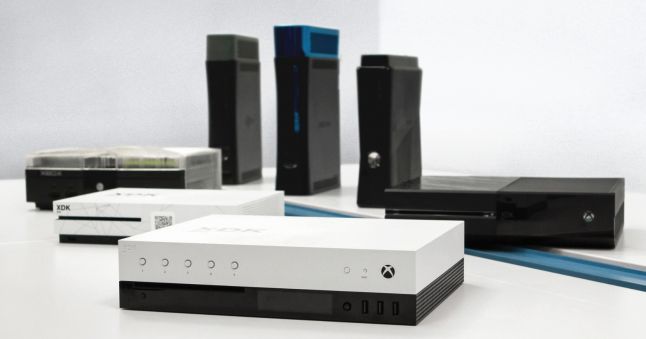 Xbox One X - Первые фотографии девкитов Project Scorpio - screenshot 2