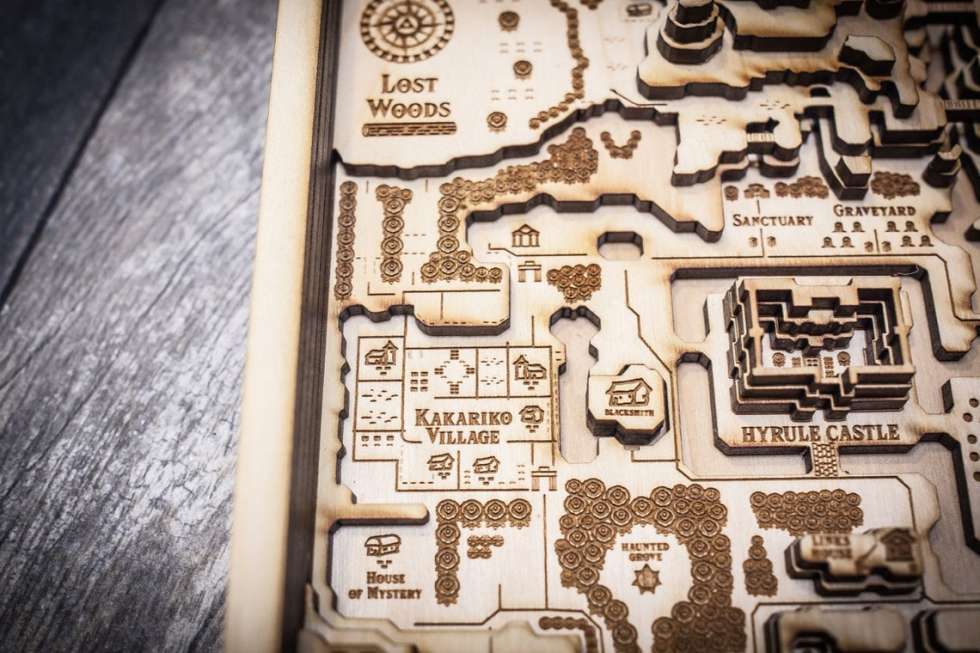 Взгляните на деревянную карту ручной работы из TES V: Skyrim, GTA V и