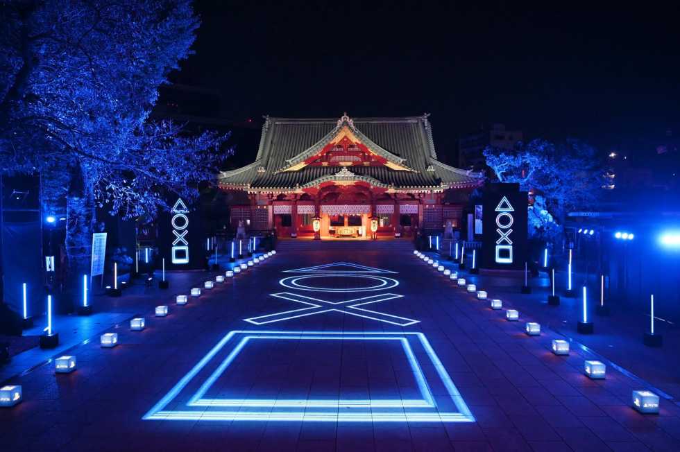 Ивент по случаю запуска PlayStation 5 прошел в древнем японском храме