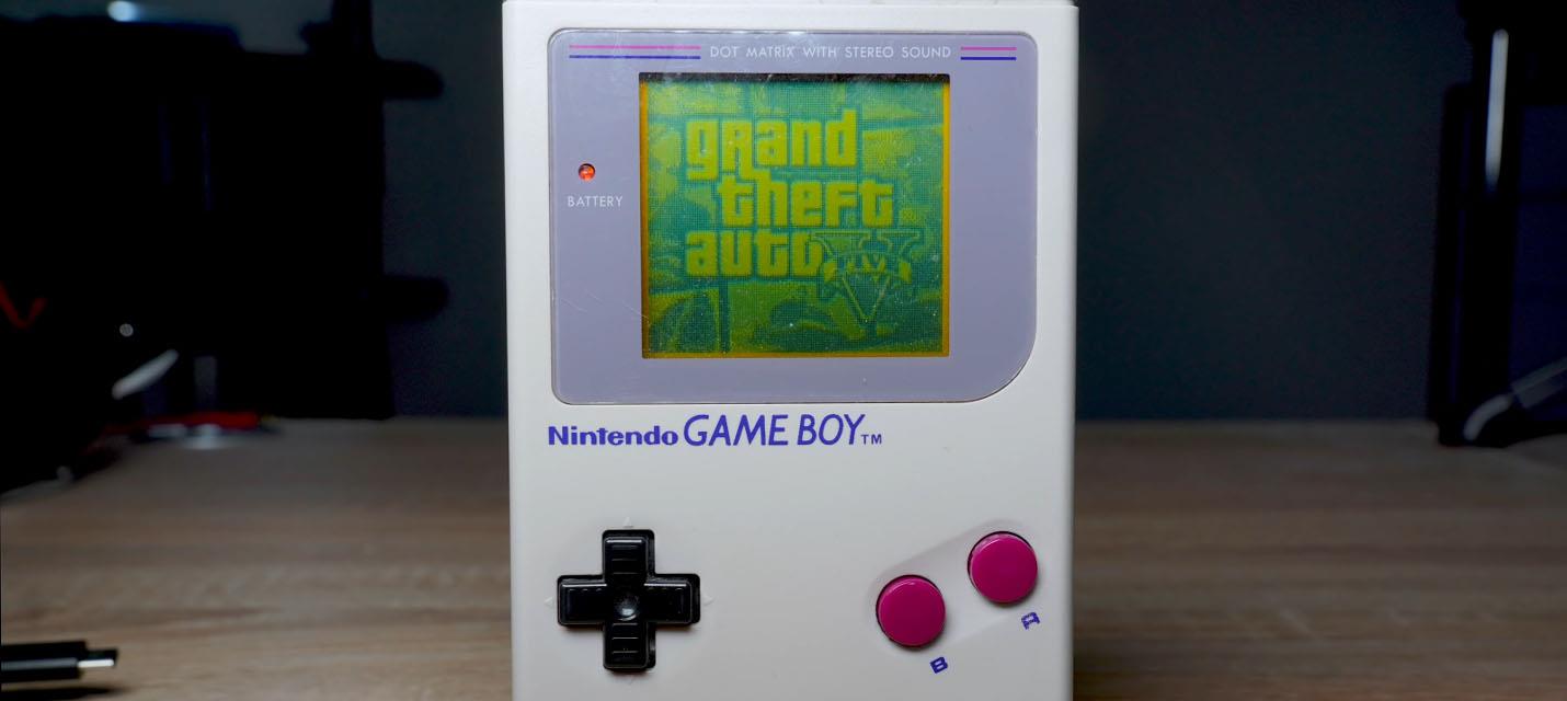 Изображение к Программист запустил Grand Theft Auto V на стареньком Game Boy