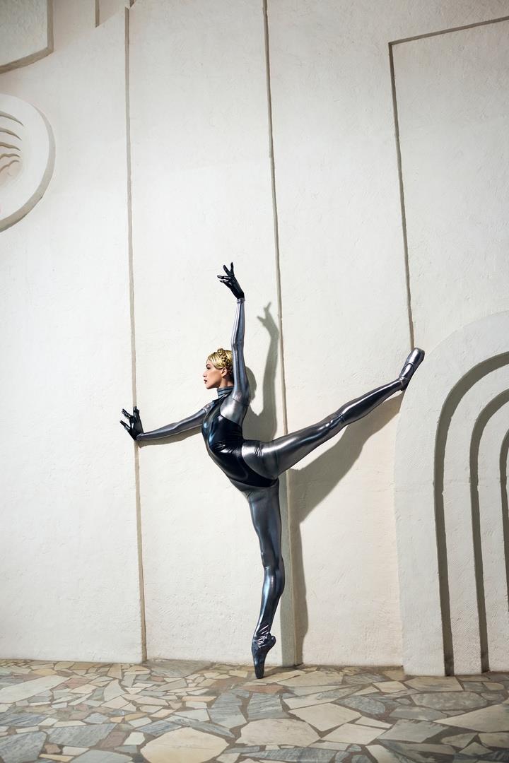 Mundfish - Фото: балерина Анита Пудикова, сыгравшая Близняшек в Atomic Heart, в образе робота-балерины - screenshot 6