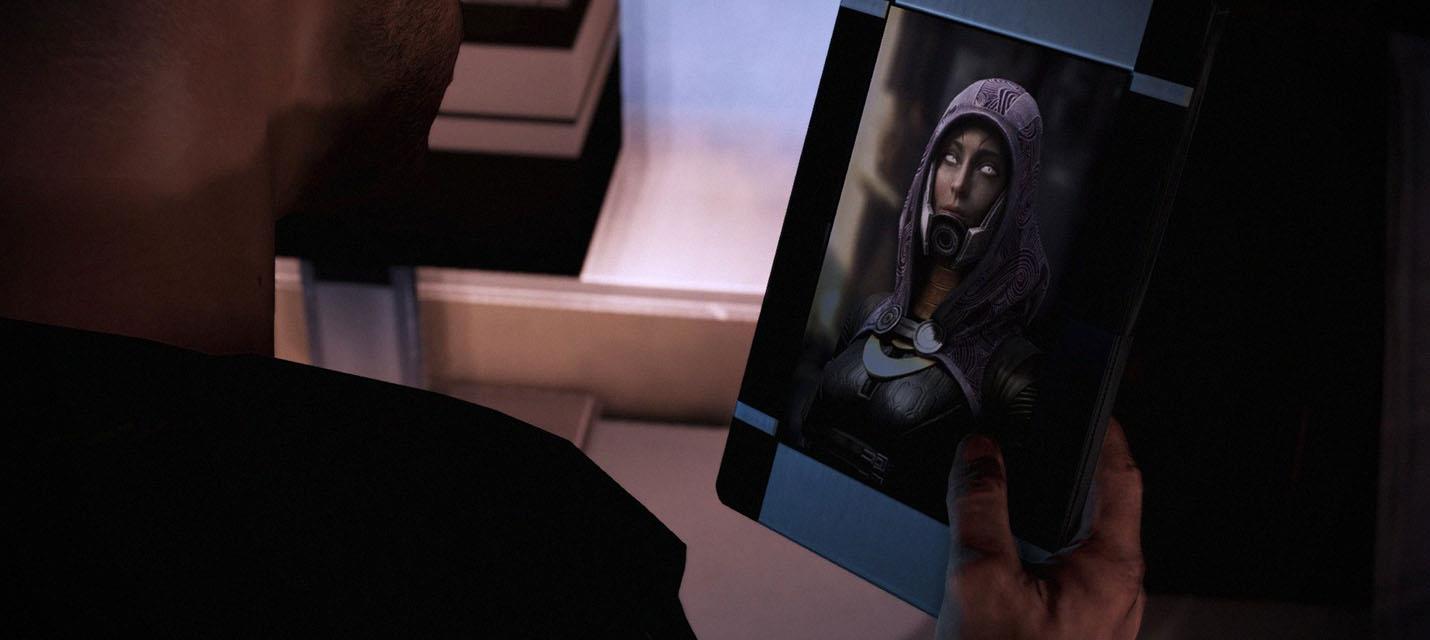 Изображение к BioWare продает рамку с фото Тали из Mass Effect