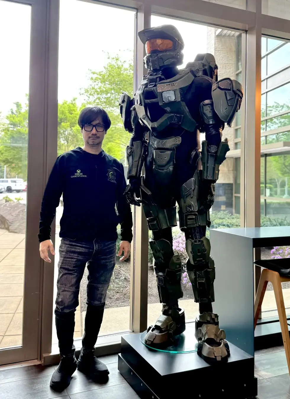 Хидео Кодзима побывал в офисах Valve и Microsoft в Сиэтле