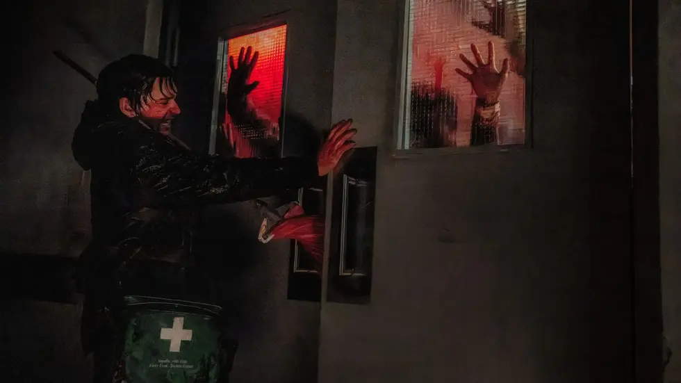 События фильма по Resident Evil от Зака Креггера разворачиваются параллельно второй игры серии