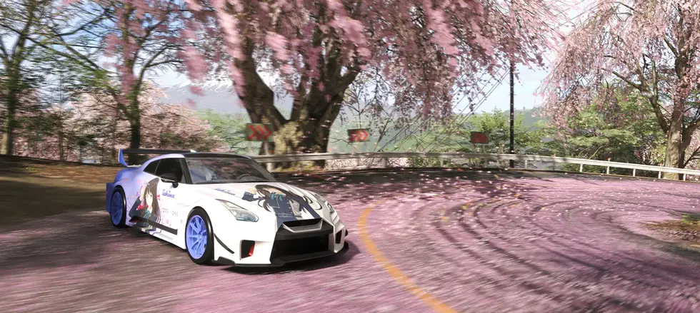 В Forza Horizon 6 нашли эксплойт на бесконечные кредиты